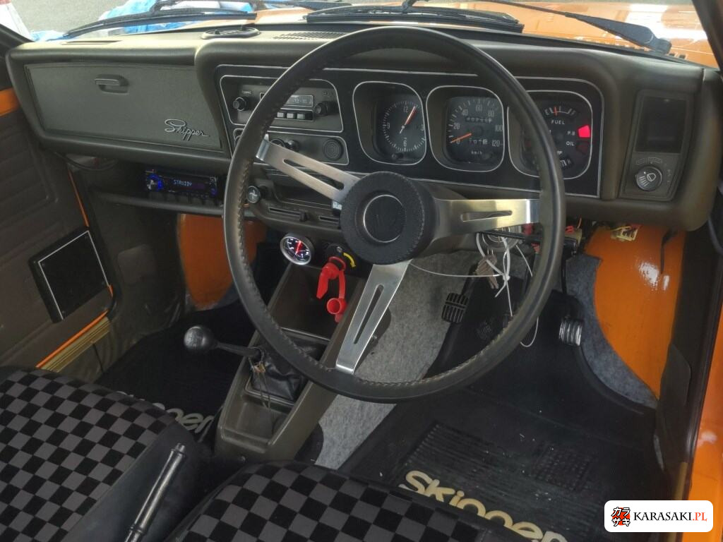 Mitsubishi A102 1973 z aukcji japońskiej