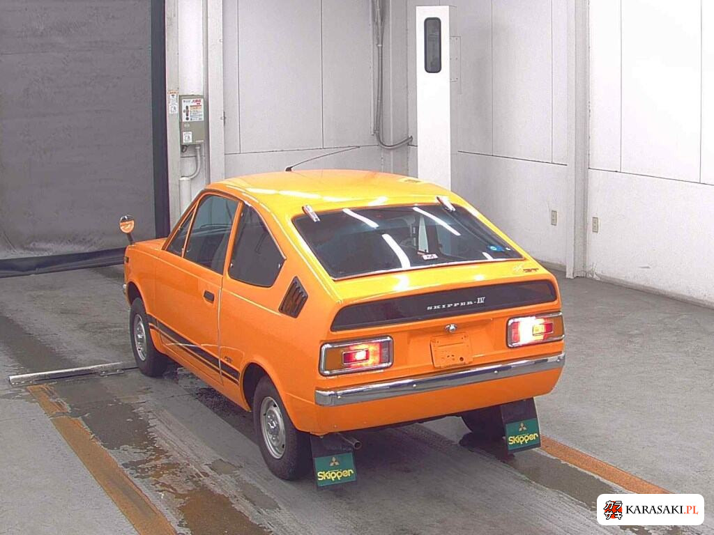 Mitsubishi A102 1973 z aukcji japońskiej