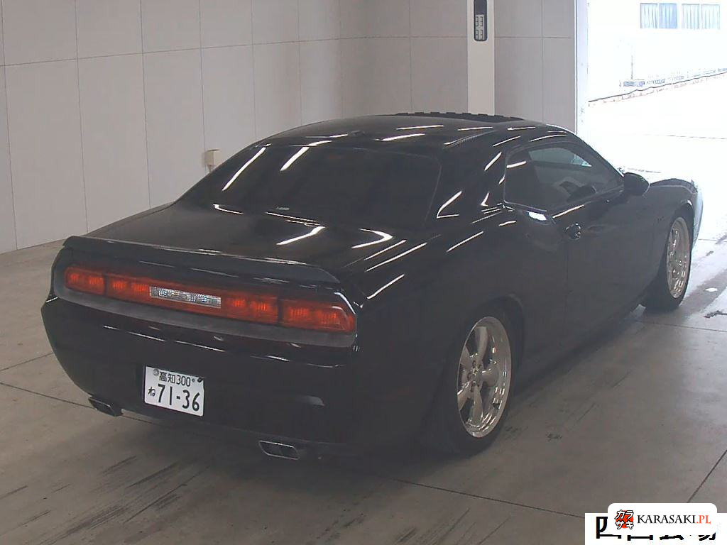 Dodge Challenger 2016 z aukcji japońskiej