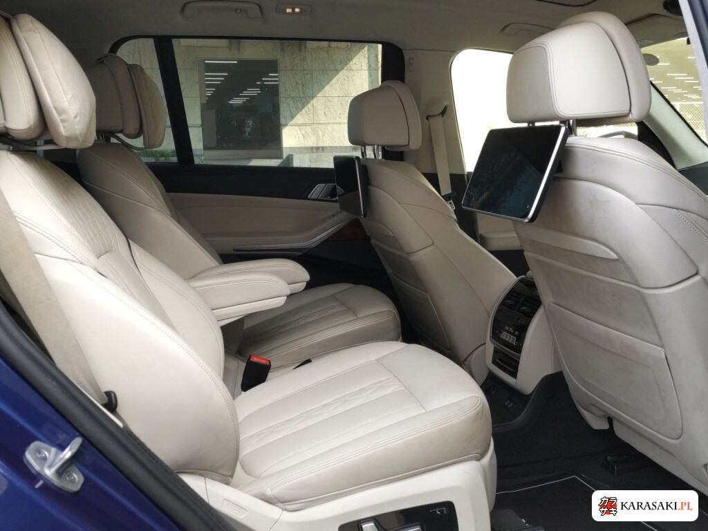 BMW Alpina XB7 2021 z aukcji japońskiej