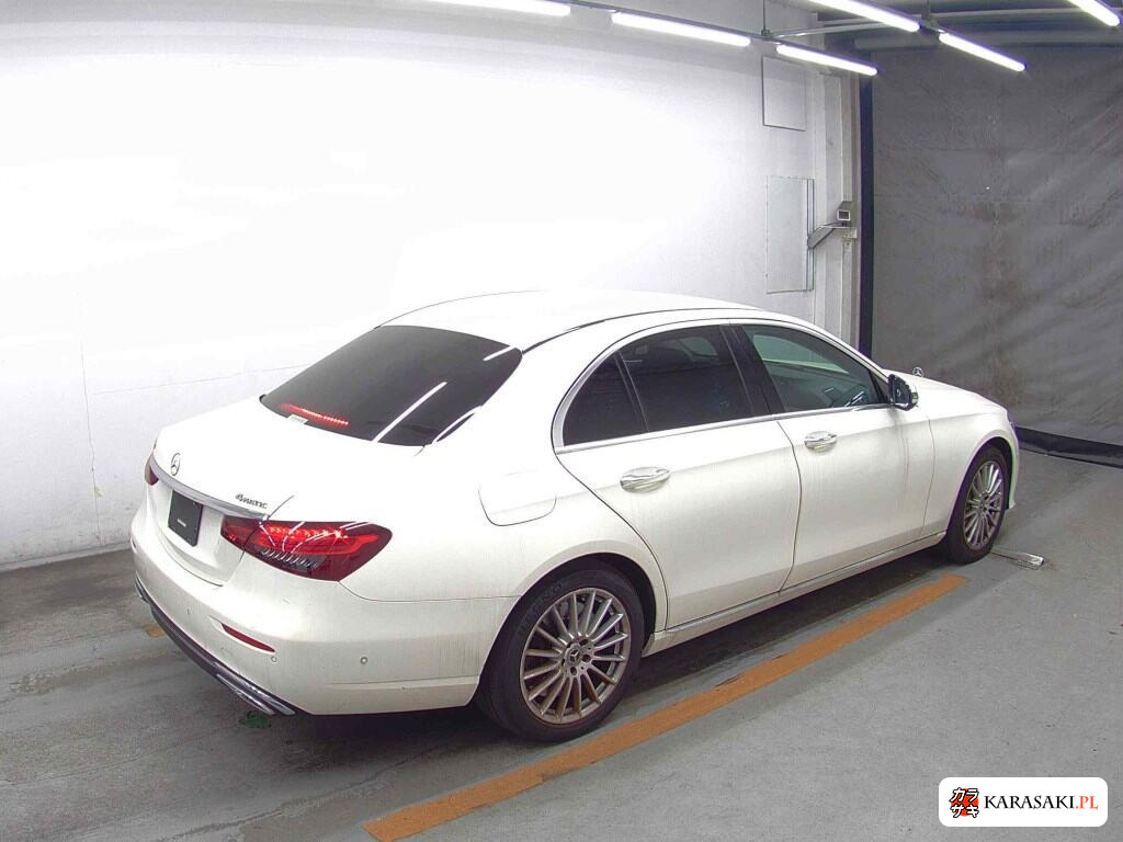 Mercedes-Benz E-Class 2021 z aukcji japońskiej