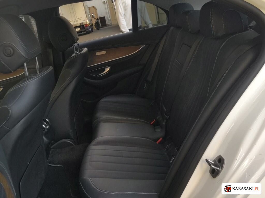 Mercedes-Benz E-Class 2021 z aukcji japońskiej