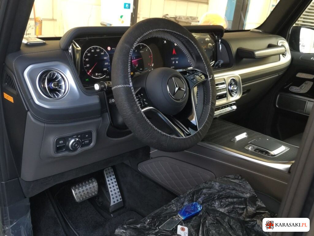 2025 Mercedes-Benz G-Class 5D 4WD 5