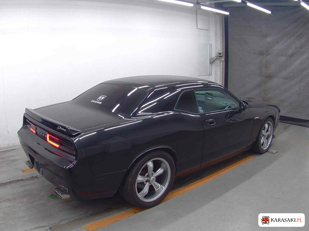 Dodge Challenger 2011 z aukcji japońskiej