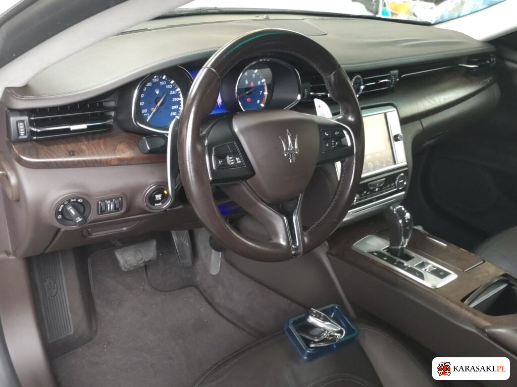 Maserati Quattroporte 2014 z aukcji japońskiej