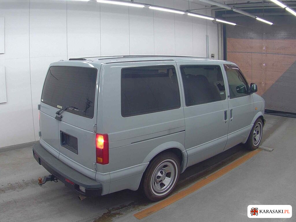 Chevrolet Astro 2002 z aukcji japońskiej