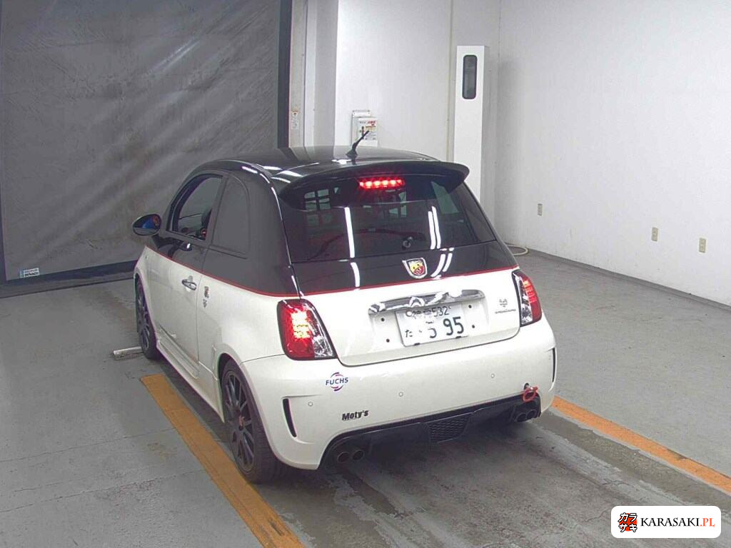 Abarth 595 2015 z aukcji japońskiej