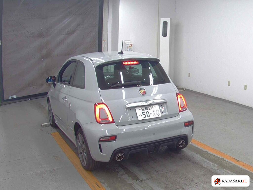 Abarth 595 2021 z aukcji japońskiej