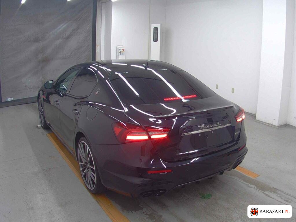 Maserati Ghibli 2021 z aukcji japońskiej