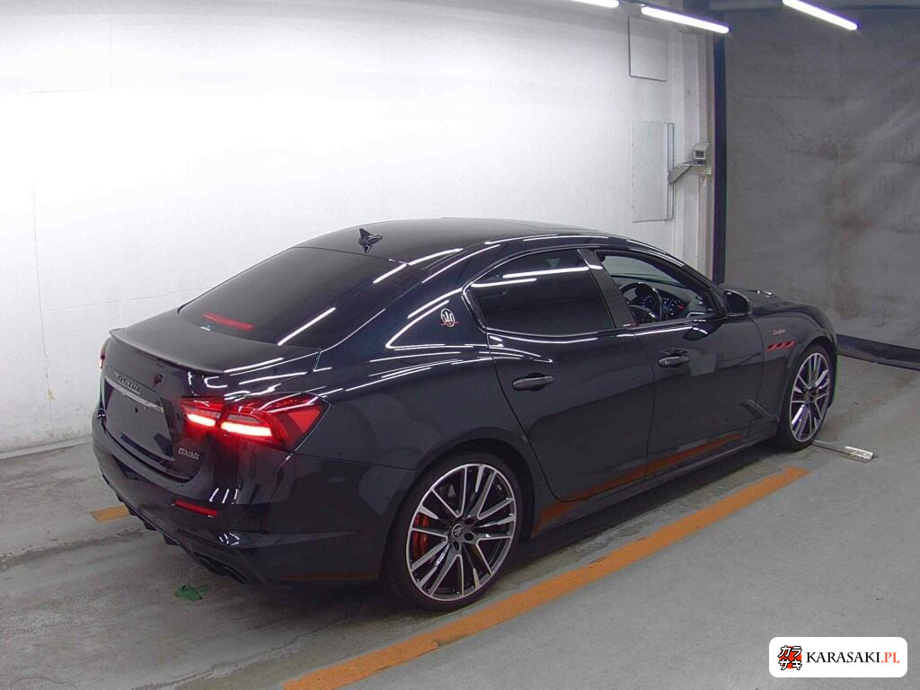 Maserati Ghibli 2021 z aukcji japońskiej