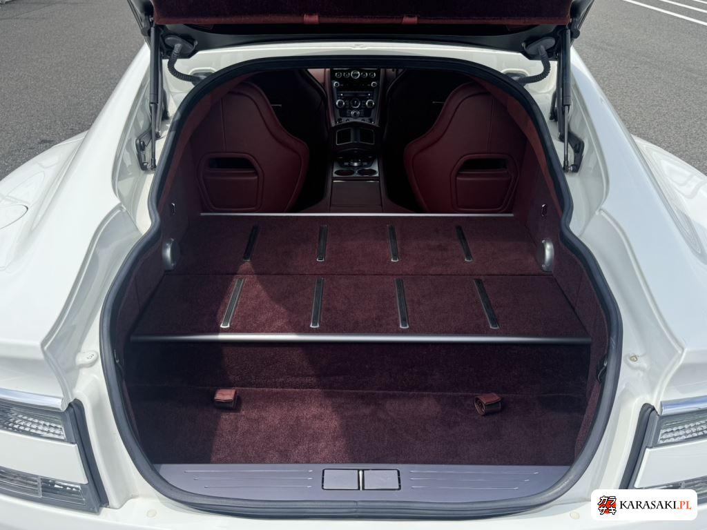 Aston Martin Rapide 2015 z aukcji japońskiej