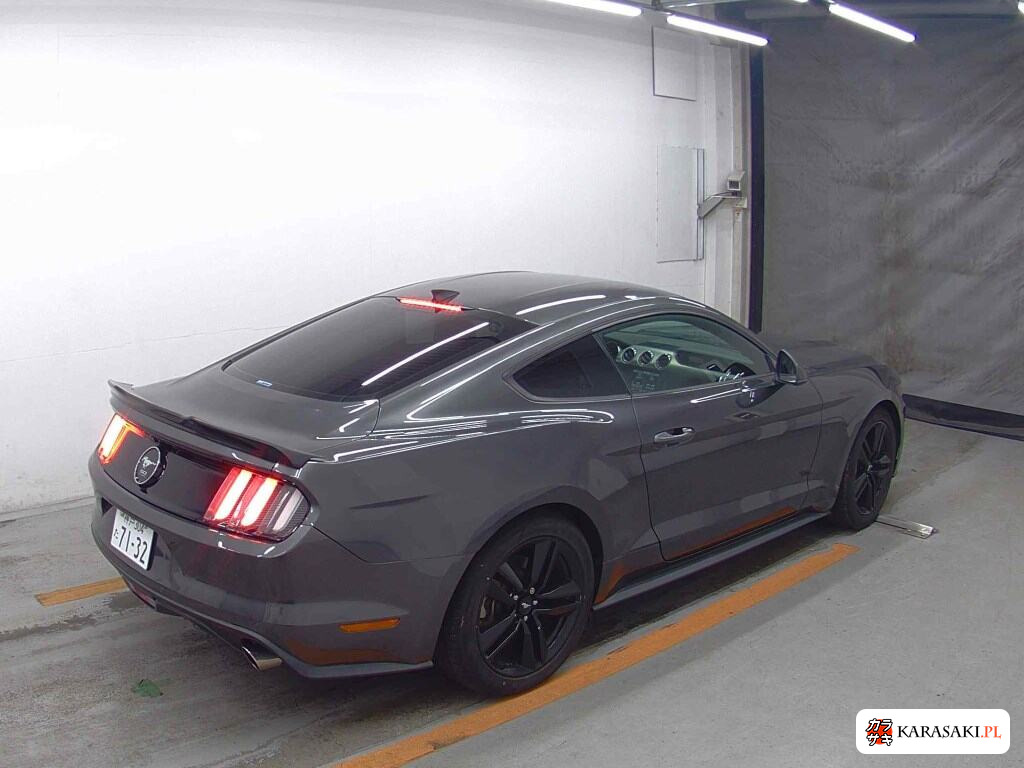 Ford Mustang 2015 z aukcji japońskiej