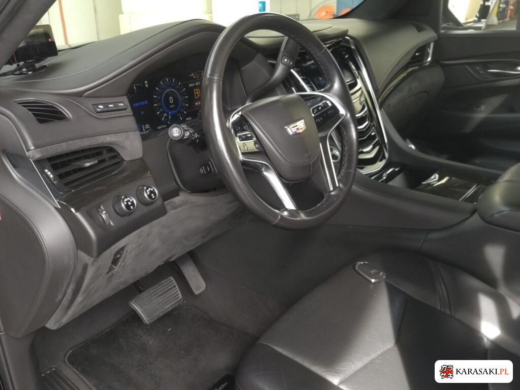 Cadillac Escalade 2018 z aukcji japońskiej