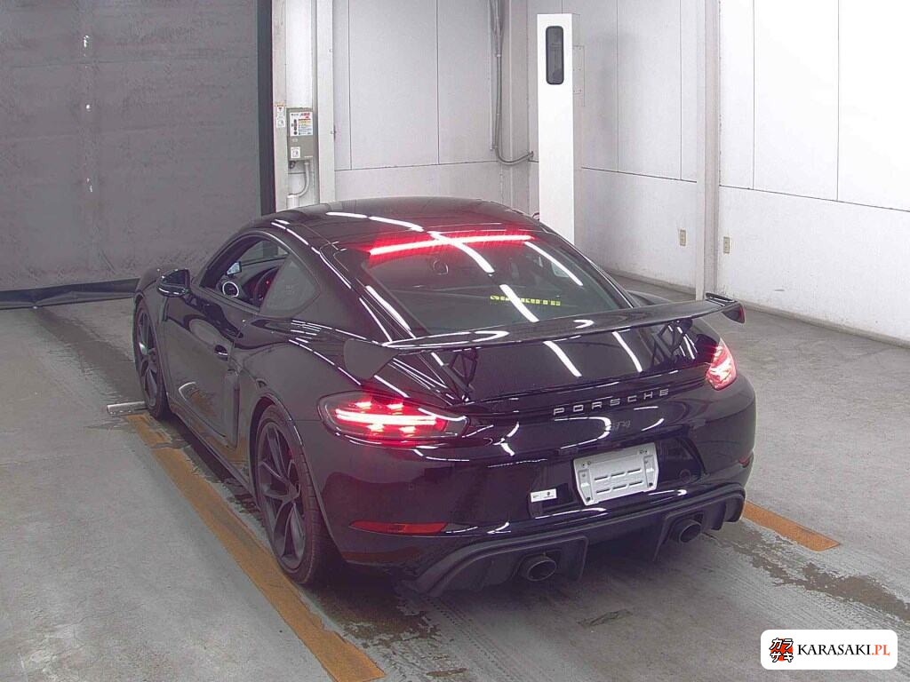 Porsche 718 Cayman 2021 z aukcji japońskiej