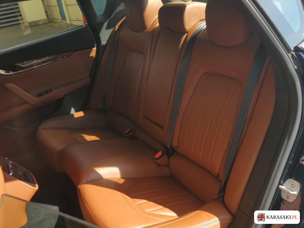 Maserati Quattroporte 2013 z aukcji japońskiej