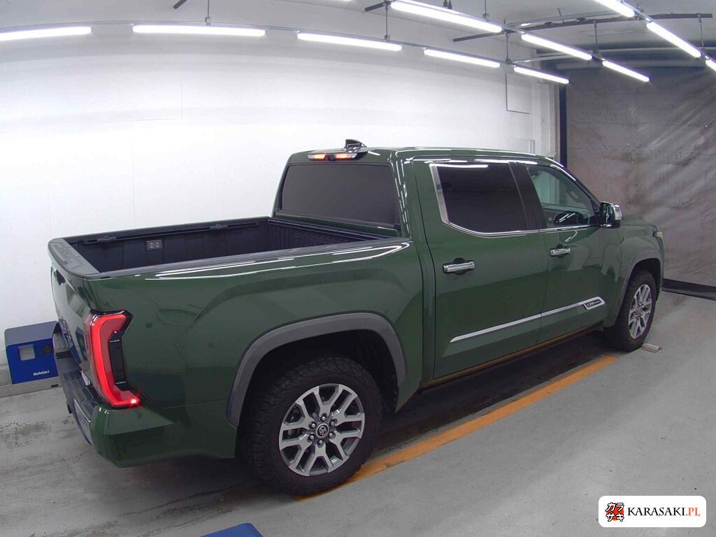 America Toyota Tundra 2022 z aukcji japońskiej