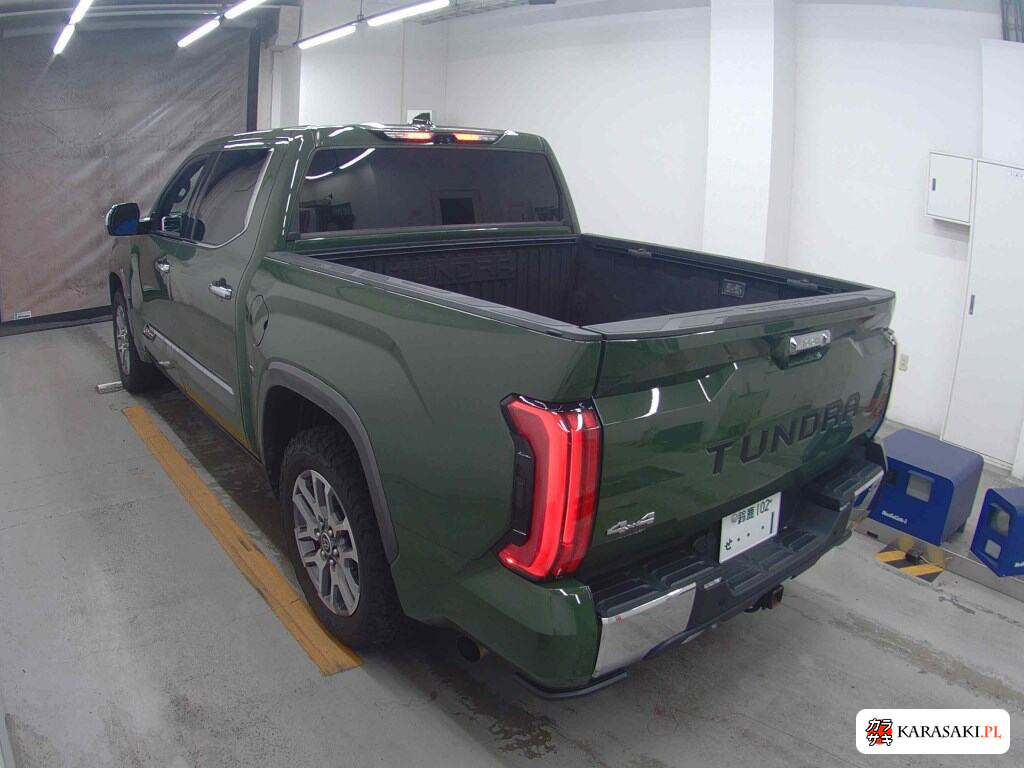 America Toyota Tundra 2022 z aukcji japońskiej