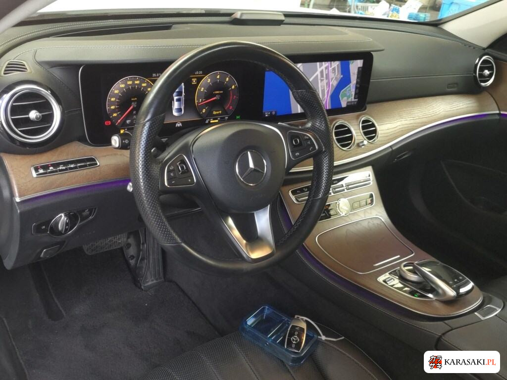 Mercedes-Benz E-Class 2019 z aukcji japońskiej
