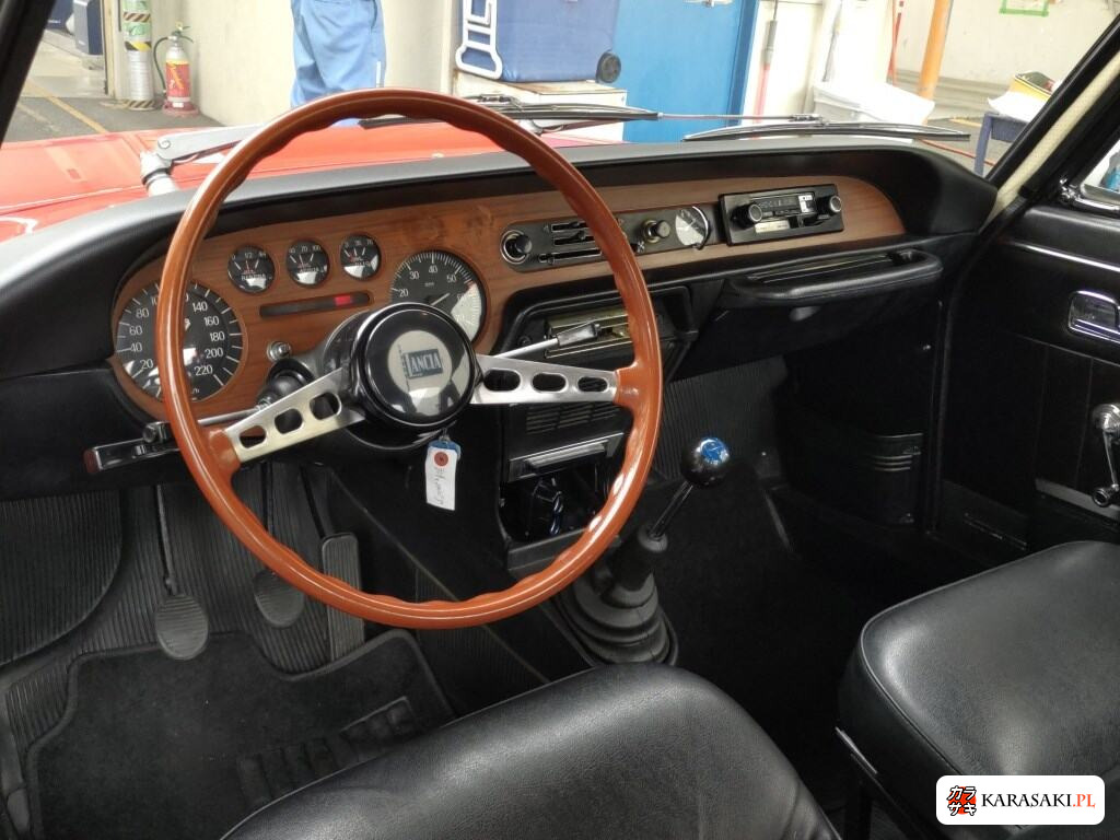 Lancia Fulvia 2015 z aukcji japońskiej