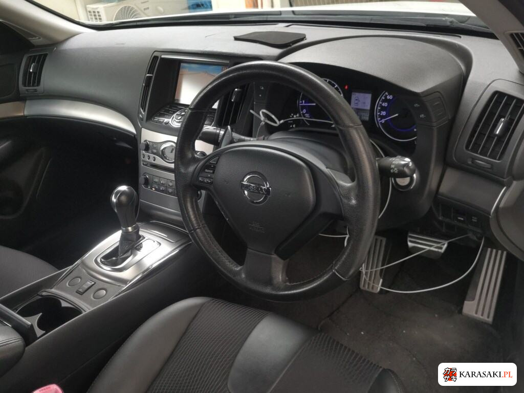 Nissan Skyline 2011 z aukcji japońskiej