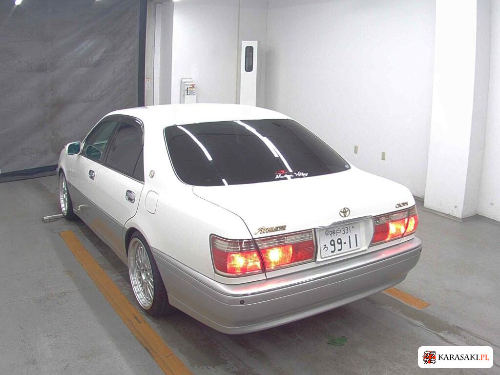 Toyota Crown 2000 z aukcji japońskiej