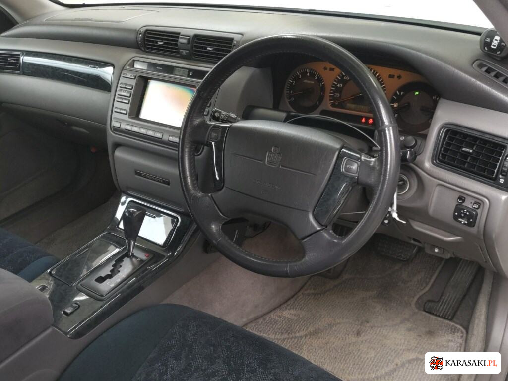 Toyota Crown 2000 z aukcji japońskiej
