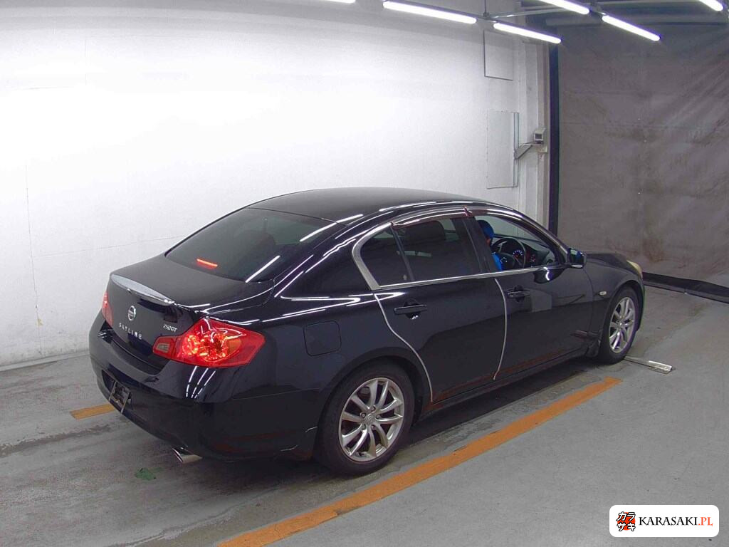 Nissan Skyline 2009 z aukcji japońskiej