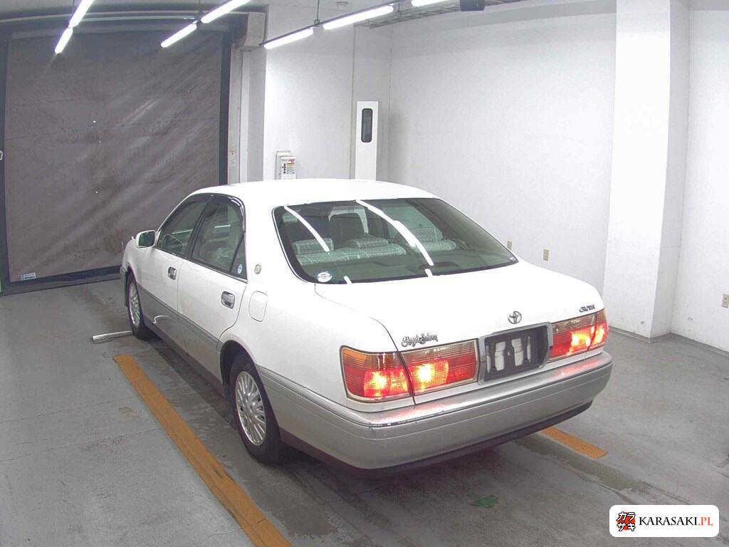 Toyota Crown 2001 z aukcji japońskiej