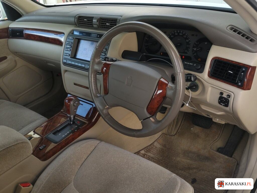 Toyota Crown 2001 z aukcji japońskiej