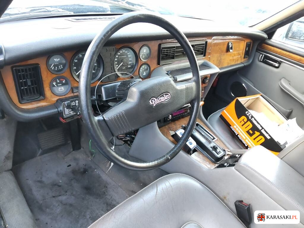 Daimler Daimler 1991 z aukcji japońskiej