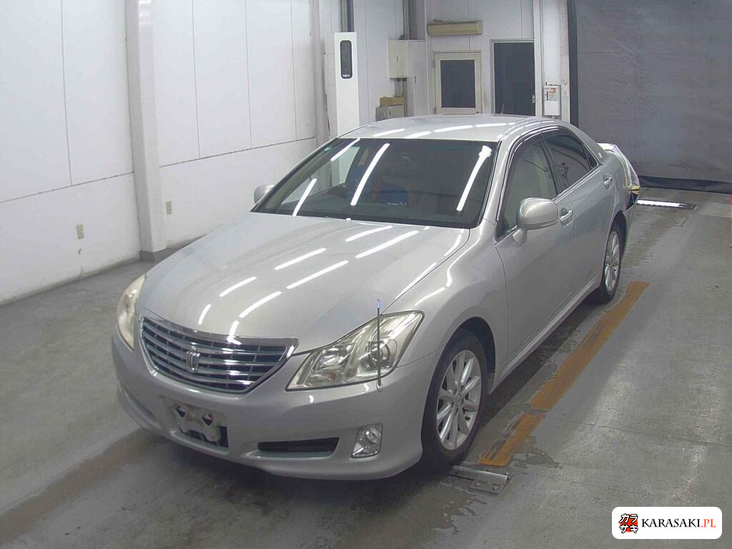 Toyota Crown 2008 z aukcji japońskiej