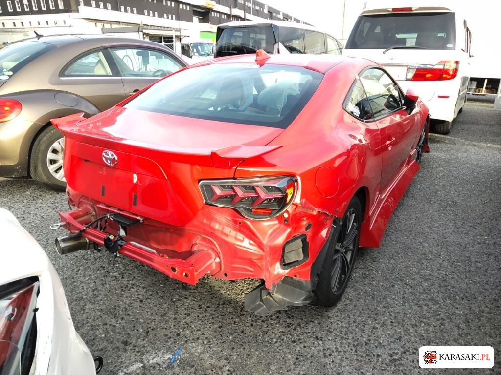 Toyota 86 2015 z aukcji japońskiej