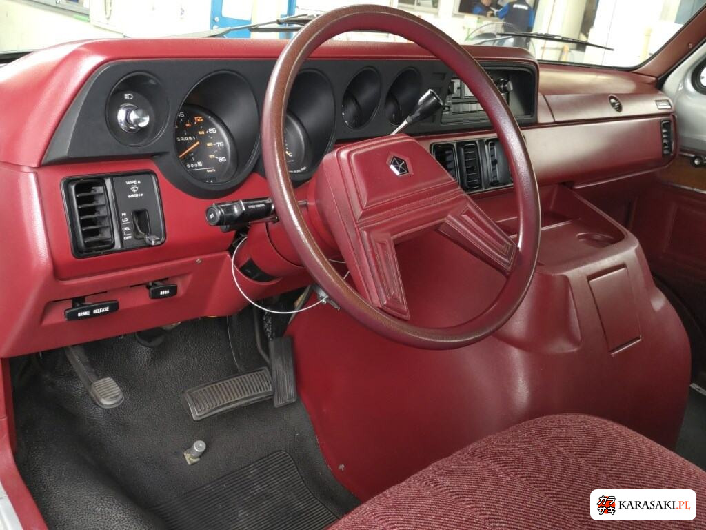 2025 Dodge Van B250 5