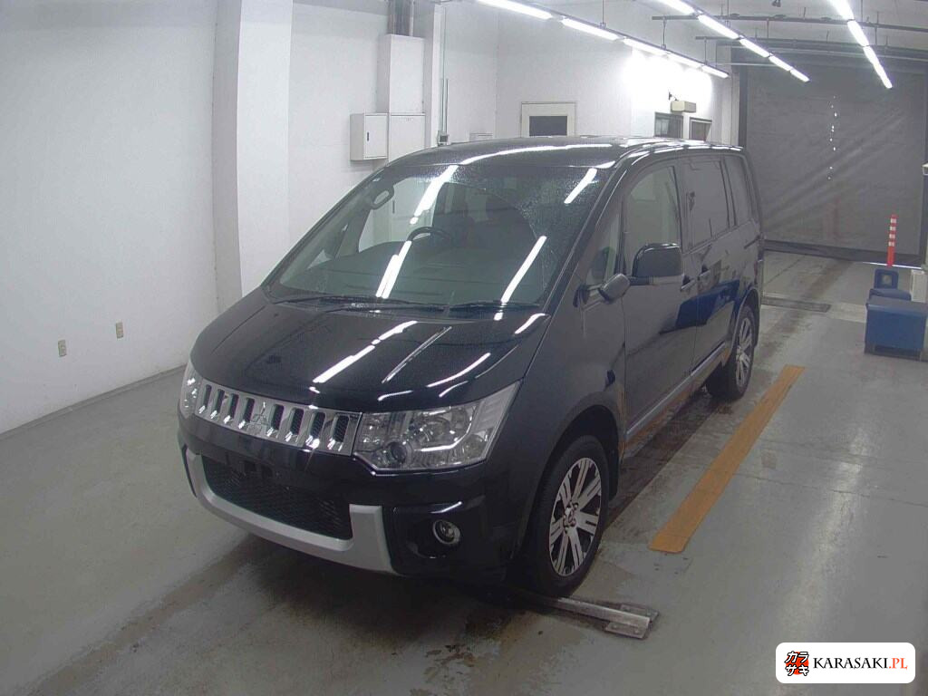 2017 Mitsubishi Delica D:5 4WD D Power Package 3