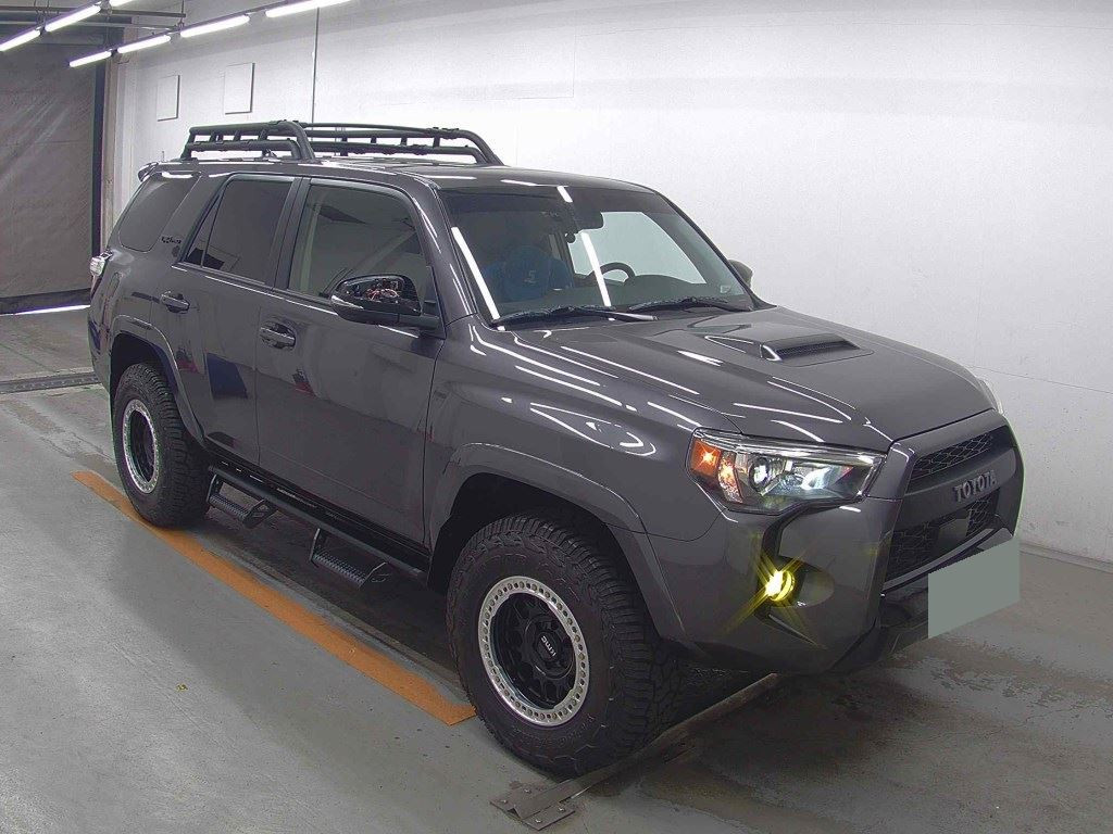 America Toyota 4RUNNER 2023 z aukcji japońskiej