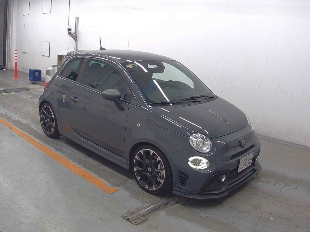 Abarth 595 2020 z aukcji japońskiej