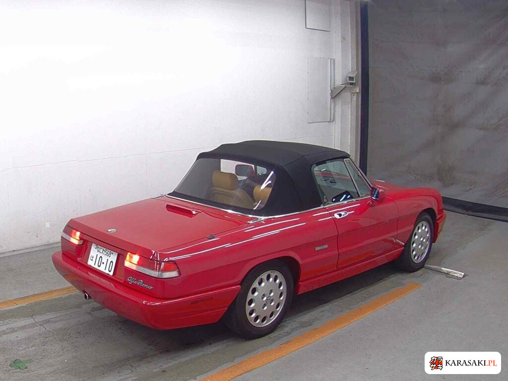 1993 Alfa Romeo Alfa Spider Veloce 4