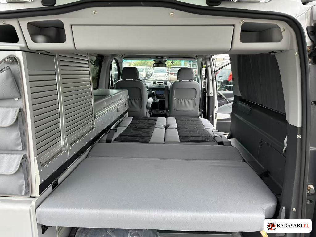 2013 Mercedes-Benz Viano 8