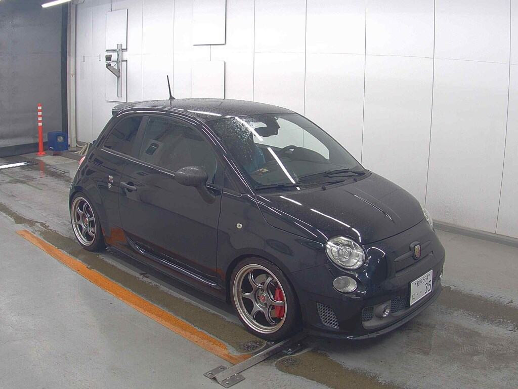 Abarth 595 2016 z aukcji japońskiej