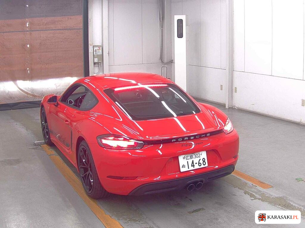 2023 Porsche 718 Cayman 2