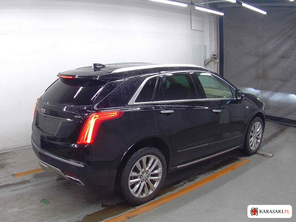 2017 Cadillac XT5 Crossover 4WD Platinum 4