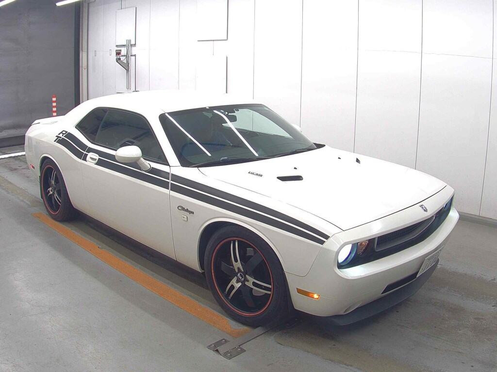 Dodge Challenger 2011 z aukcji japońskiej