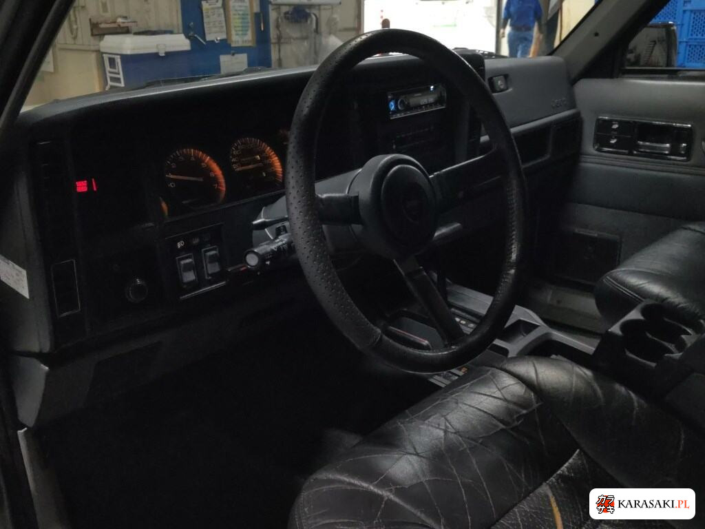 1992 Chrysler Jeep Jeep Cherokee 5D 4WD Limited 5
