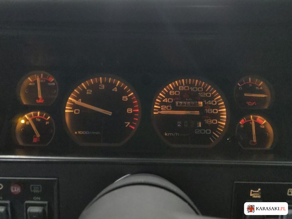 1992 Chrysler Jeep Jeep Cherokee 5D 4WD Limited 6