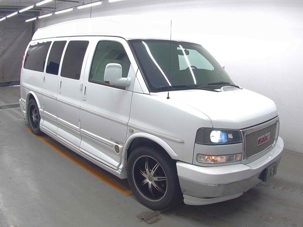 GMC Savana 2009 z aukcji japońskiej