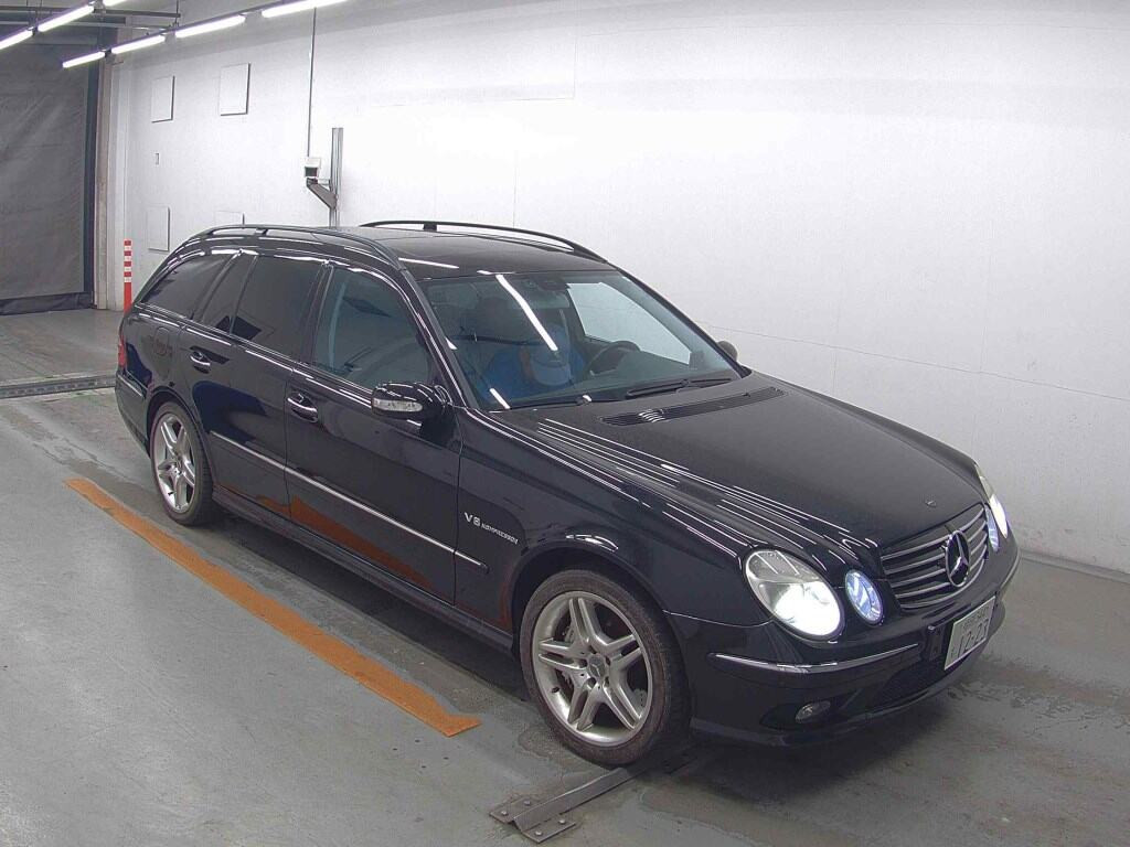 AMG E-Class 2004 z aukcji japońskiej