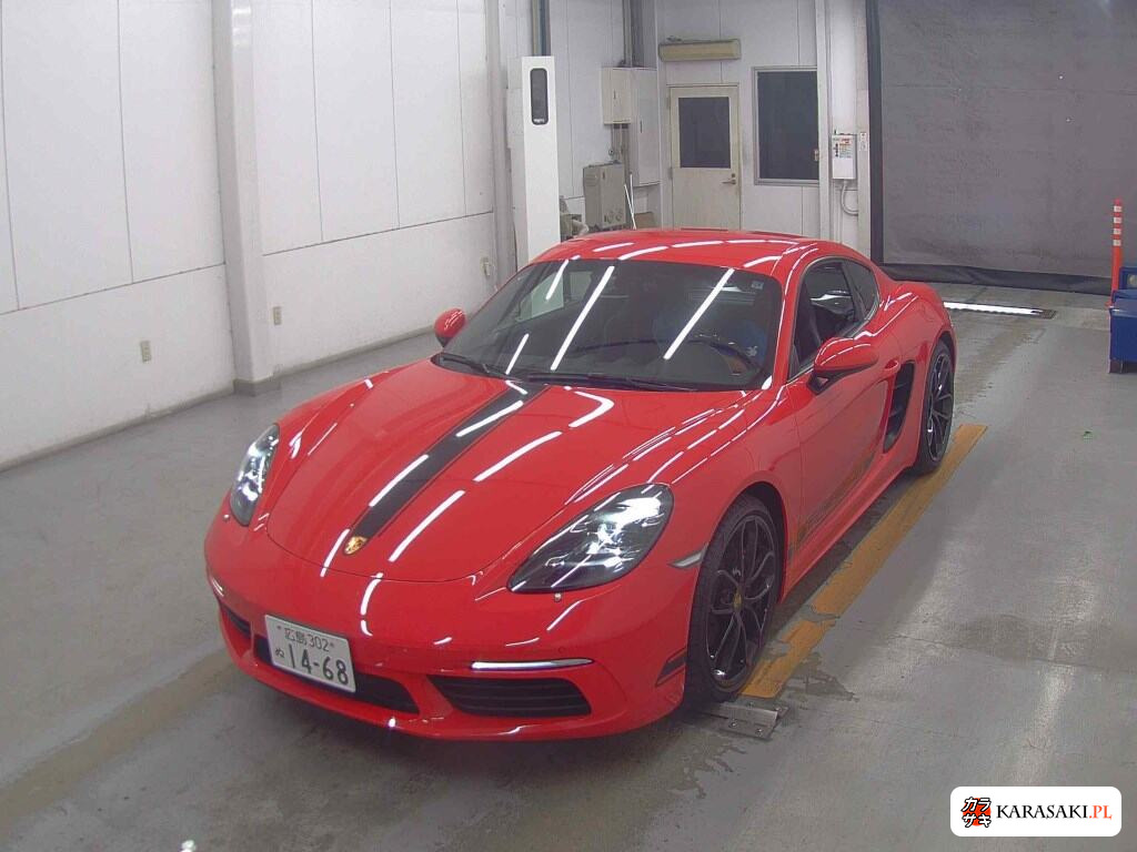 2023 Porsche 718 Cayman 3