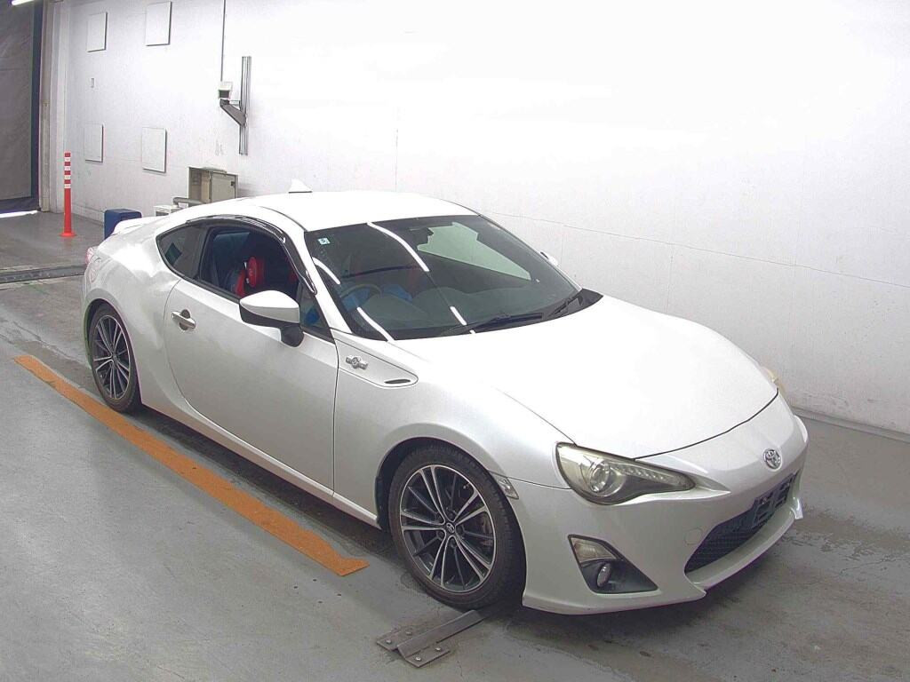 Toyota 86 2012 z aukcji japońskiej
