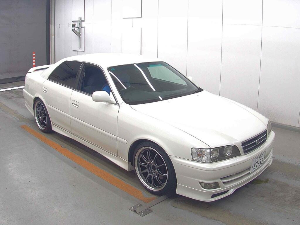 Toyota Chaser 2001 z aukcji japońskiej