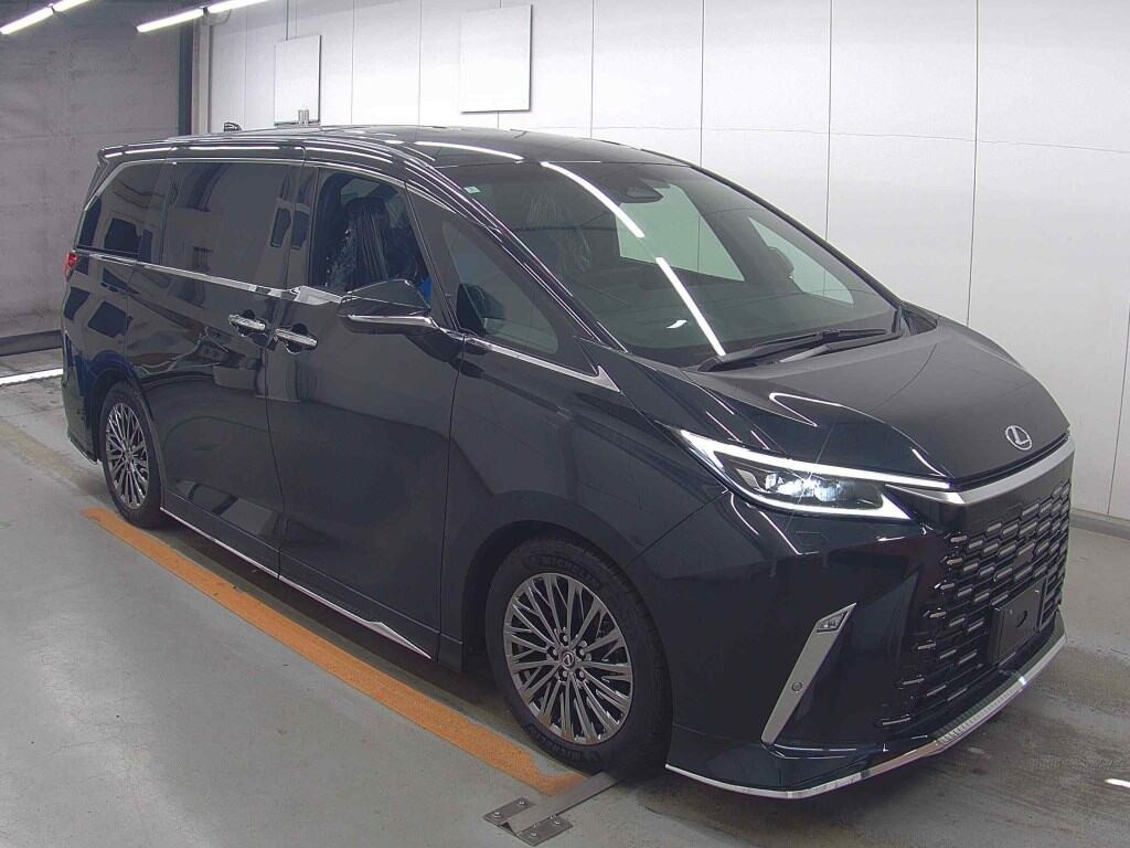 Lexus LM 2024 z aukcji japońskiej